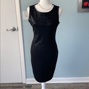 Black Saks fifth avenue sheath dress size 6